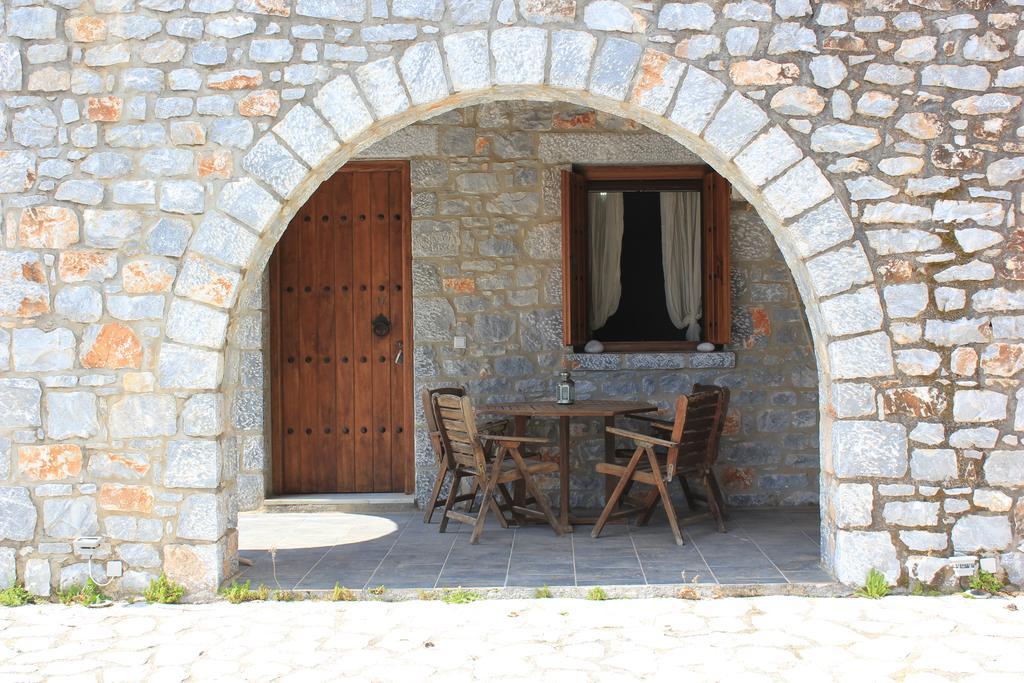 Lalloudes Seaside Accommodation Exo Nimfion Rum bild