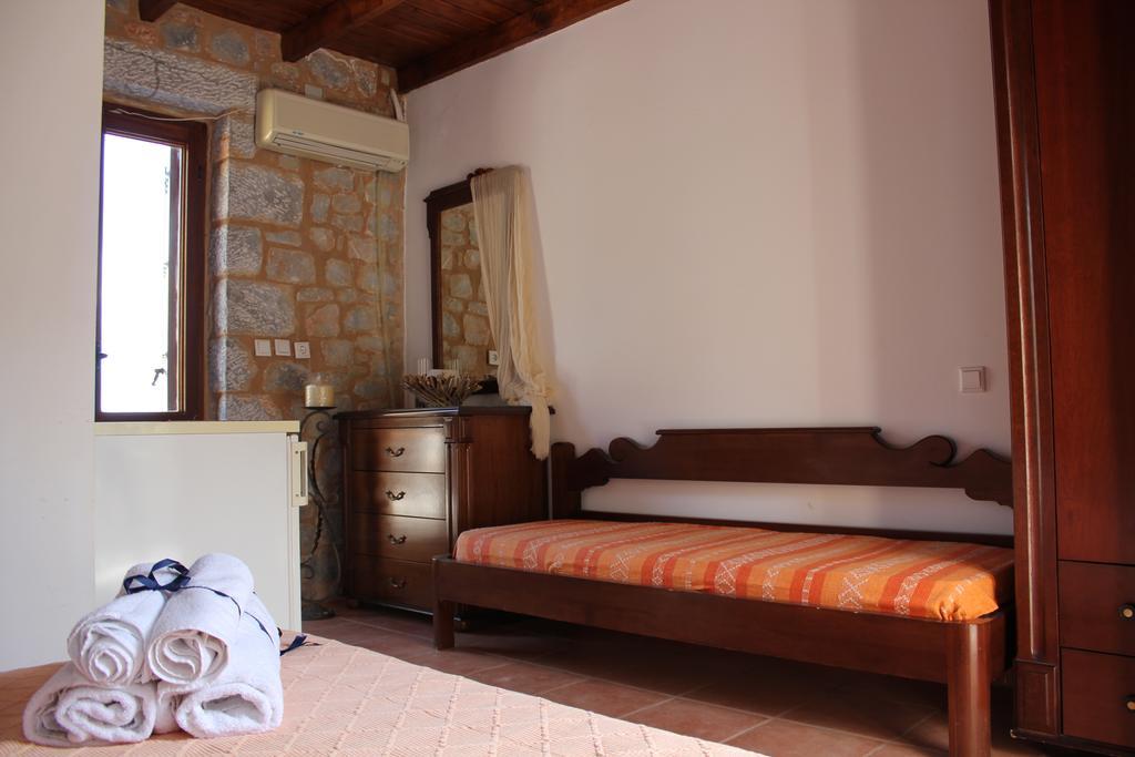 Lalloudes Seaside Accommodation Exo Nimfion Rum bild