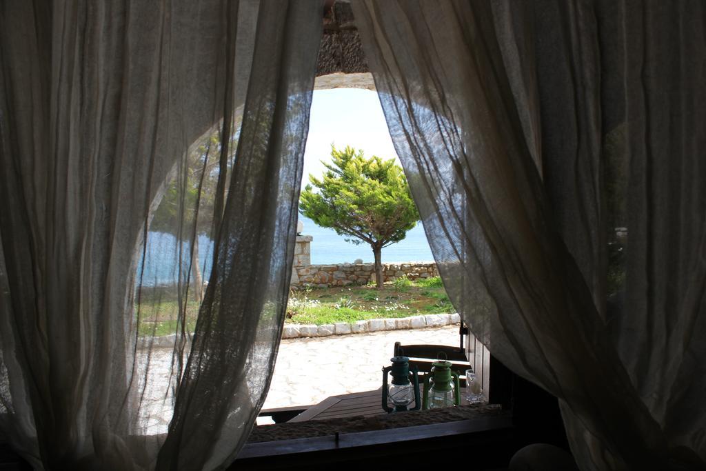 Lalloudes Seaside Accommodation Exo Nimfion Rum bild